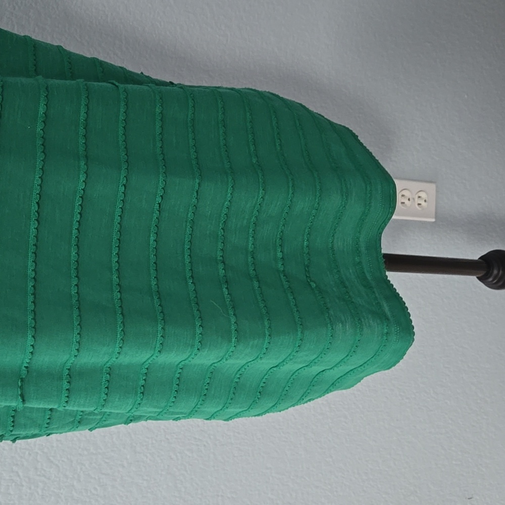 ANTHROPOLOGIE Double Ruffle Emerald Short Sleeve Blouse Top Rounded Neck Sz XL - Picture 3 of 11
